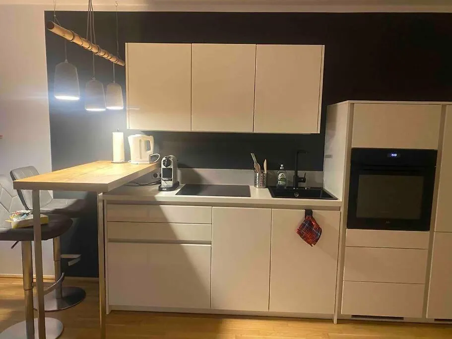 Moderne Wohnung In Der Toplage Inkl. Garage Wenen Appartement