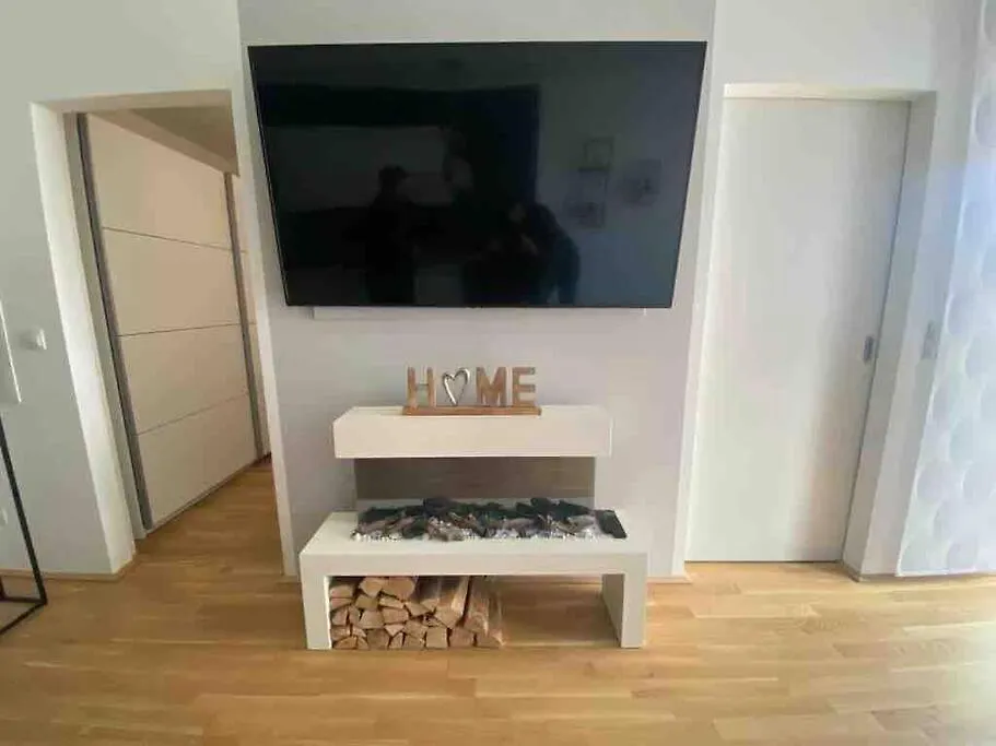 Moderne Wohnung In Der Toplage Inkl. Garage Wenen 0*,