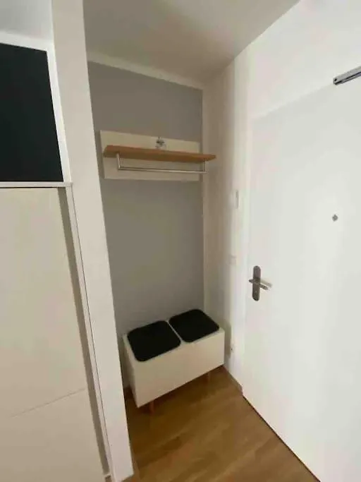 Moderne Wohnung In Der Toplage Inkl. Garage Vienna 0*,